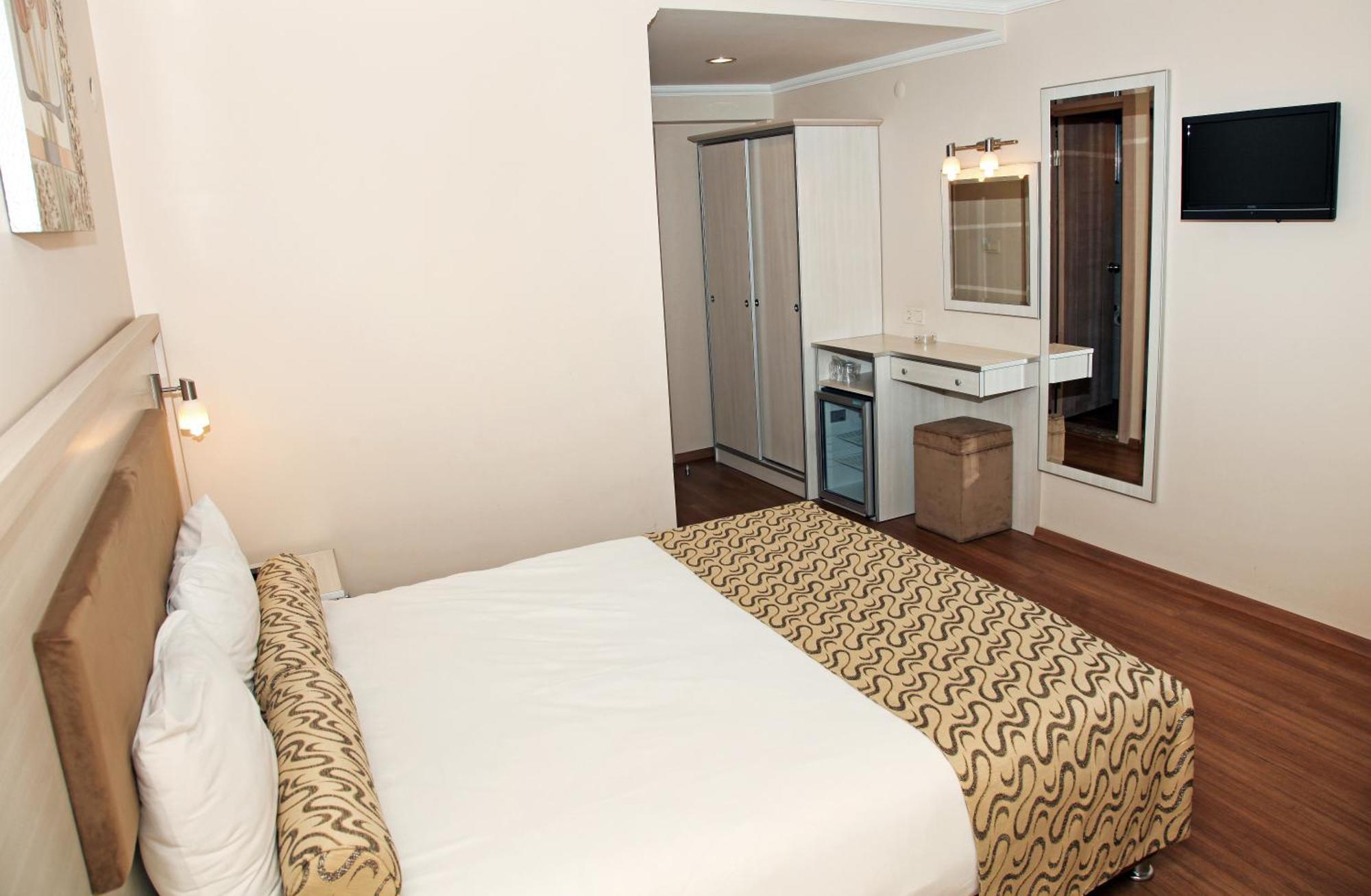 Grand Zeybek Hotel İzmir Exterior foto